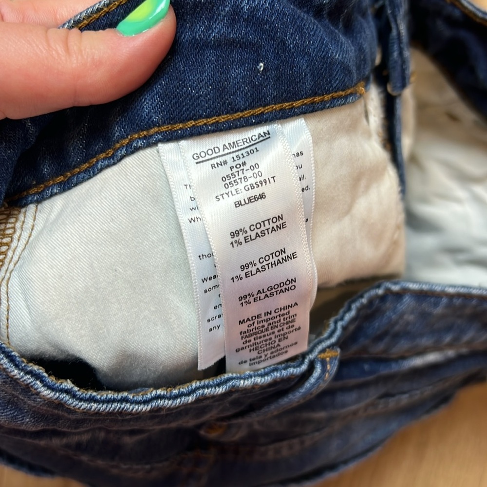 Good American Cut Off‎ Distressed Denim Jeans - Picture 5 of 5